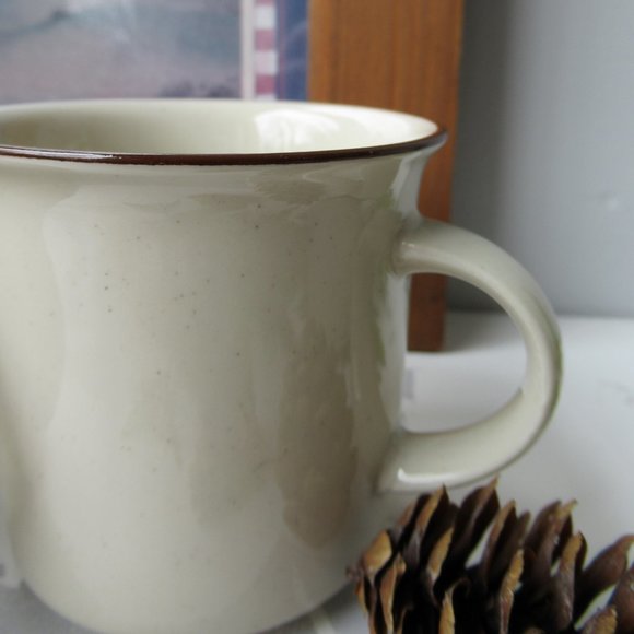 Stoneware 6 Mugs by Carla, Japan - Picture 12 of 13